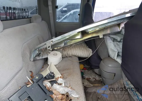 1998 Chevrolet K1500 Fleetside z USA, uszkodzony, nr VIN 2GCEK19R3W1223282